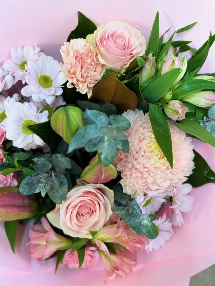 pink seasonal bouquet